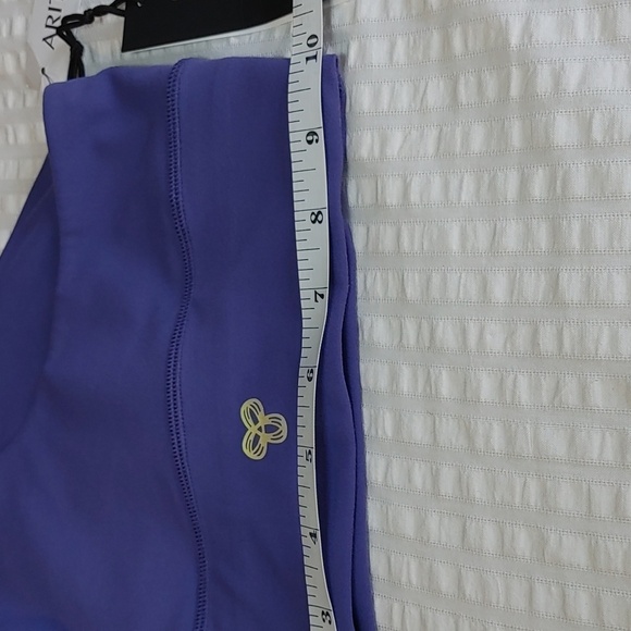 Nwt Aritzia  Butter Beam Asymmetrical Top XXS - Picture 4 of 11